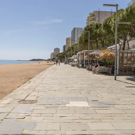 Pis Embaixador - 1a Linea De Mar * פלטחה ד'ארו