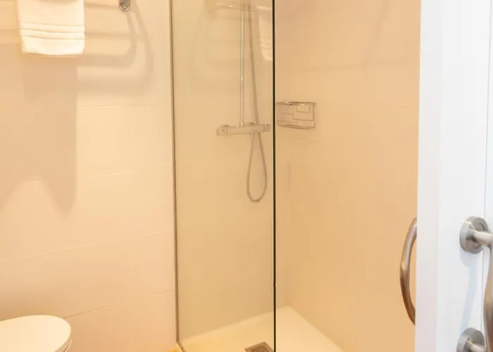 Pis Embaixador - 1a Linea De Mar *